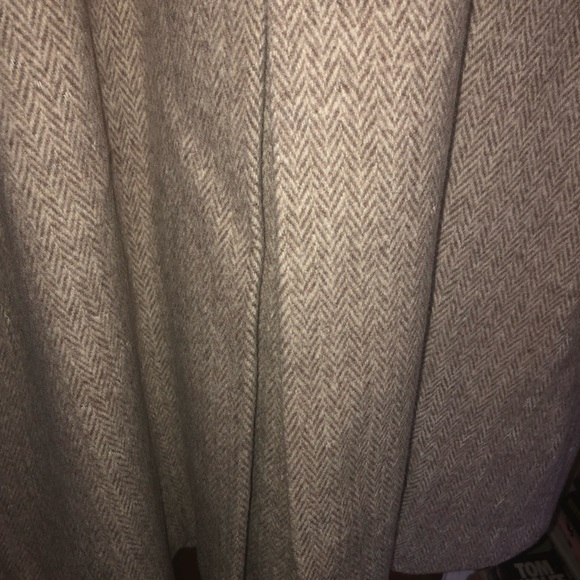 vintage herringbone pattern wool coat with rabbit or fox fur collar - Picture 11 of 11